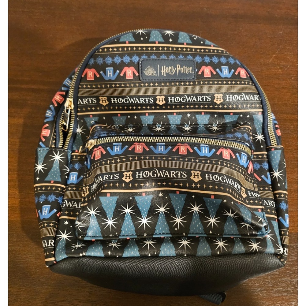Harry Potter Hogwarts Christmas‎ Backpack Wizarding World RARE CHRISTMAS EDITION